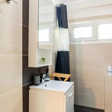 Vouliagmeni Thalassa Apartment