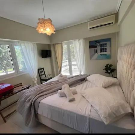Vouliagmeni Thalassa Apartment Athens