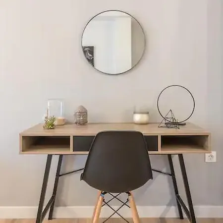 Elegant & Spacious Athens