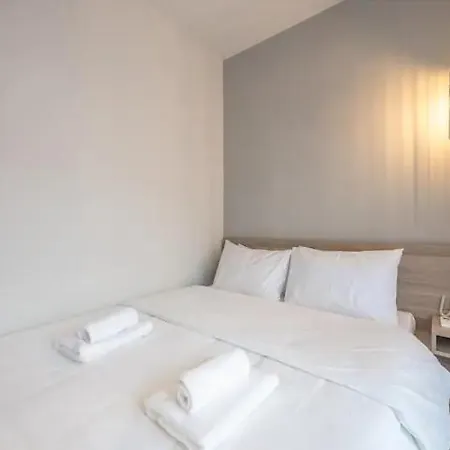 Elegant & Spacious Apartment Athens