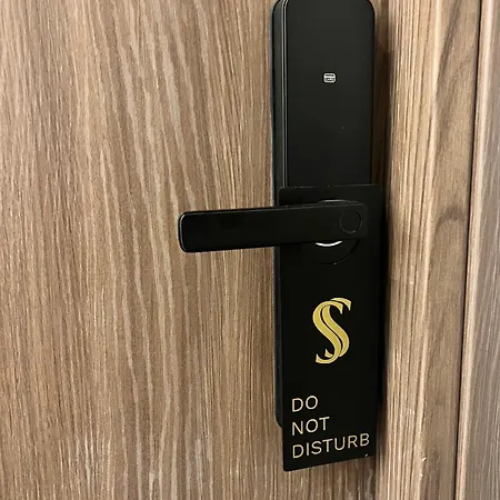 Signature - Aparthotel *