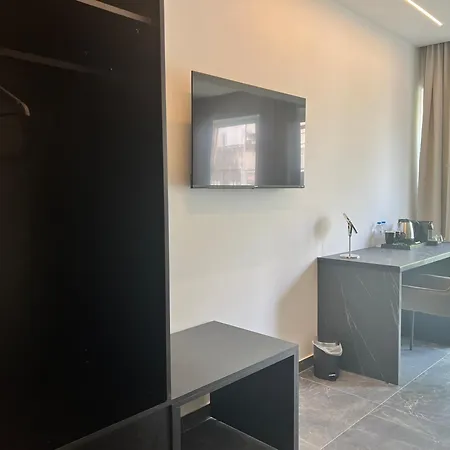 Signature - Aparthotel