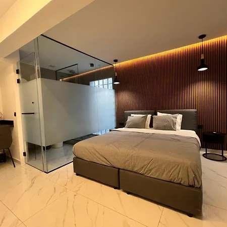 Aparthotel Signature - *