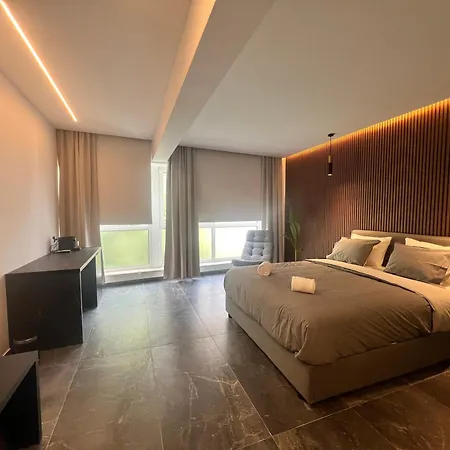 Signature - Aparthotel