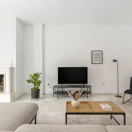 Apartment Homely 3br Getaway In Marousi By Upstreet *