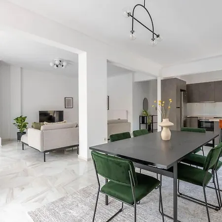 Homely 3br Getaway In Marousi By Upstreet Apartment *