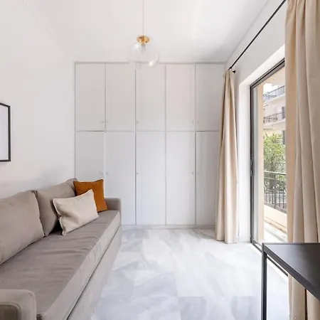 Apartment Homely 3br Getaway In Marousi By Upstreet *