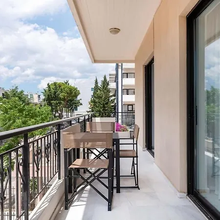Homely 3br Getaway In Marousi By Upstreet Apartment
