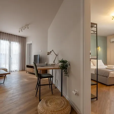 Appartamento Live Life Plaka