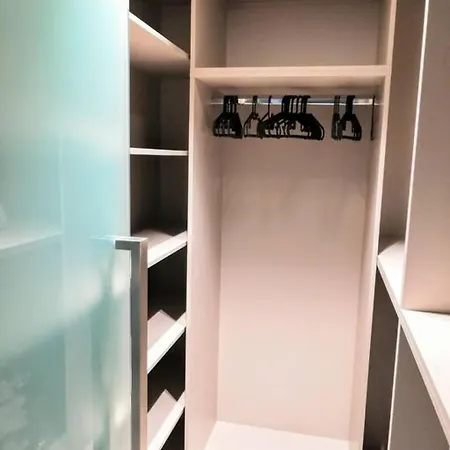 Luxurious In Acropolis Apartment