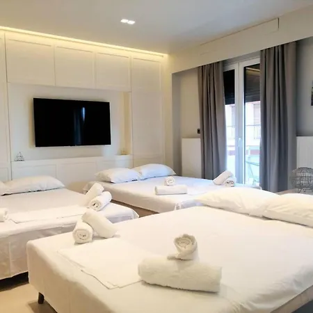 Luxurious In Acropolis Apartment