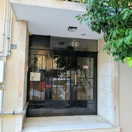 Luxurious In Acropolis