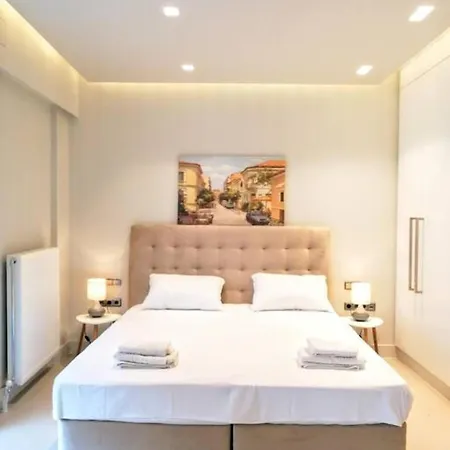 Apartment Luxurious Minimal In Acropolis Athens