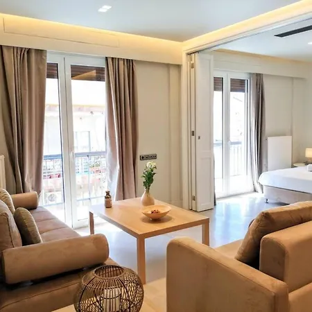 Apartment Luxurious Minimal In Acropolis