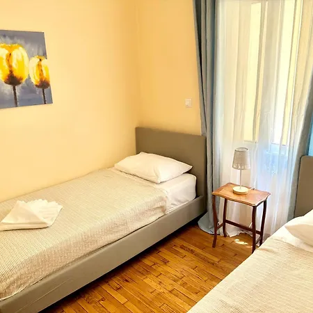 Apartment Cozy With Acropolis View