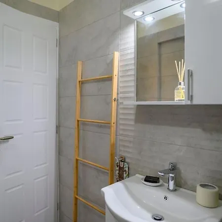 Salty 2bed Bliss And Comfort Athens
