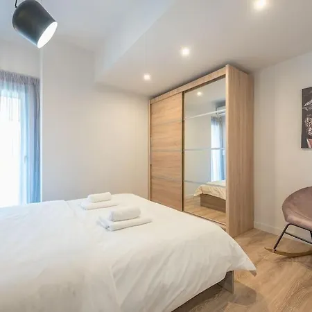 Superior αpartment Apartment