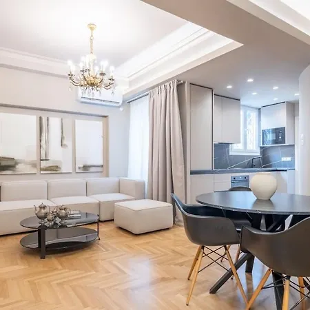 Urban Elegance In Kolonaki 公寓 *