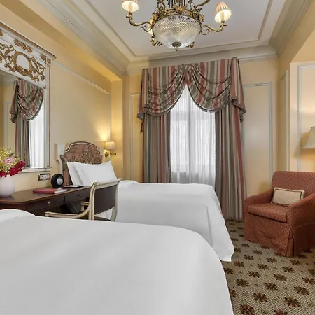 Hotel Grande Bretagne, A Luxury Collection 5*