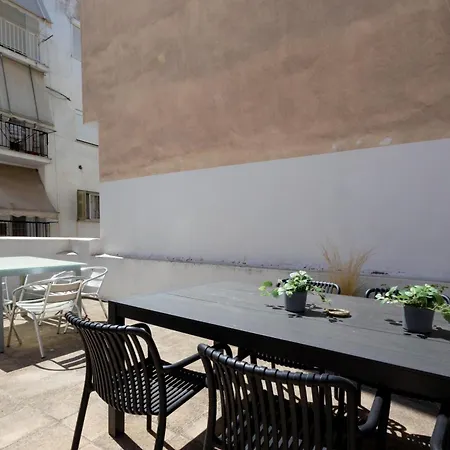Renovated 5 Bdr House Near Acropolis - New Beds, Terrace & Yard Casa vacanze