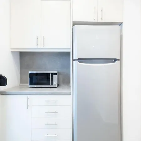 Renovated 5 Bdr House Near Acropolis - New Beds, Terrace & Yard Casa vacanze