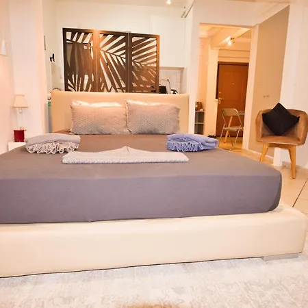 Unique At Riviera 1 Min From The Sea Athens
