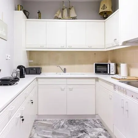 Apartment The Place In Voula For 4
