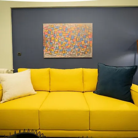 Liv - Comfortable Designer In Lycabettus Apartment