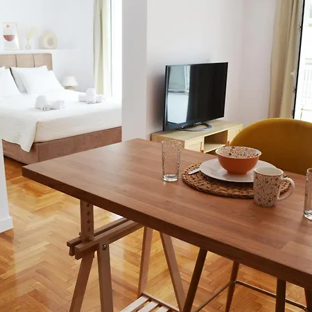 With Terrace In A Romantic Alley, Plaka Apartment Athens