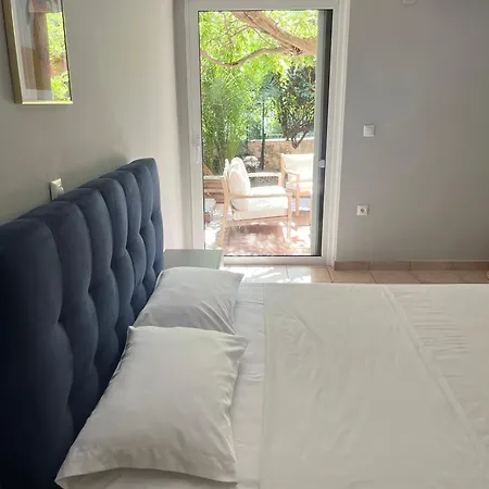 Vouliagmeni 2bed Garden Flat Athens