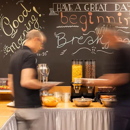 مارينا فندق أثينا