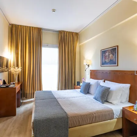 Marina Hotel