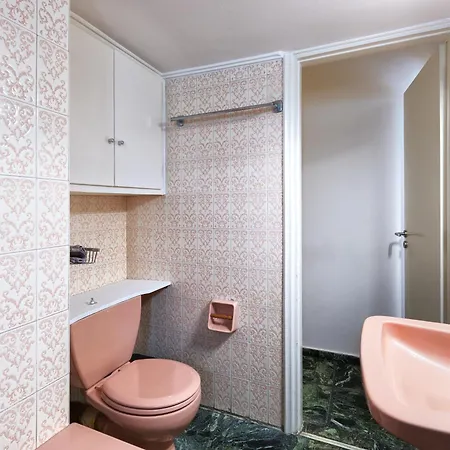Pagrati With Park View Balcony - Opp Pangrati Grove Apartment