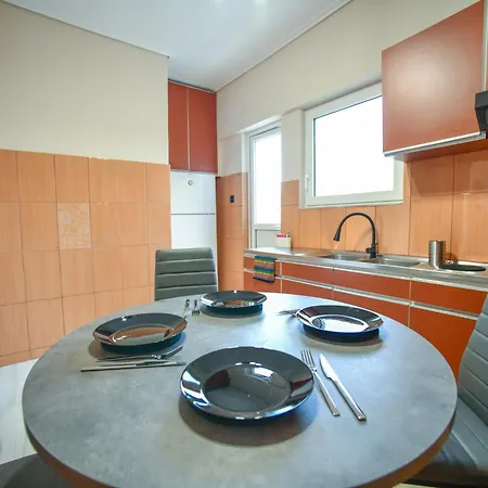 Modern By Athens' Center Apartment