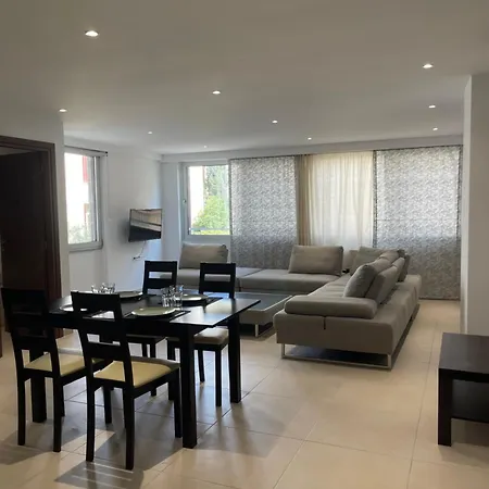 Spacious Athenian 2 Bedroom Next Metro And Museum Apartment