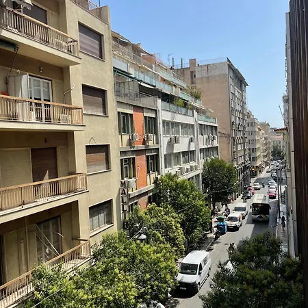 Spacious Athenian 2 Bedroom Next Metro And Museum