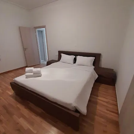 Coral Apartment-three Bedroom With Balcony And Sea View