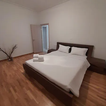 Apartment Coral Apartment-three Bedroom With Balcony And Sea View