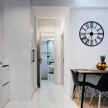 Apartment In The Heart Of *