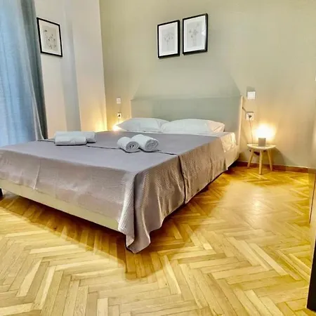Stylish Spacious At The Centre Of Monastiraki