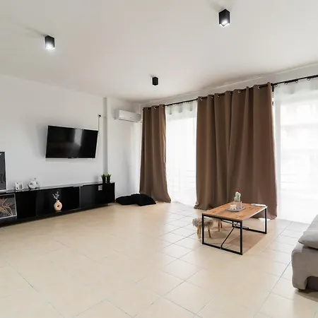 Gkr Luxury * Athens
