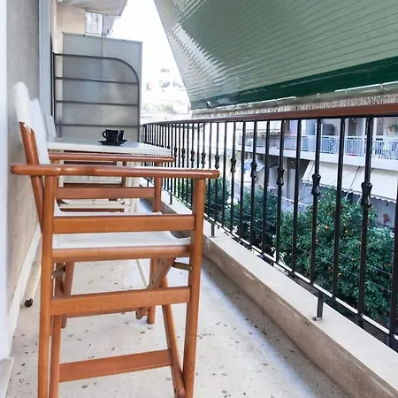 Charming Vintage 2br With Balcony In Koukaki Athens
