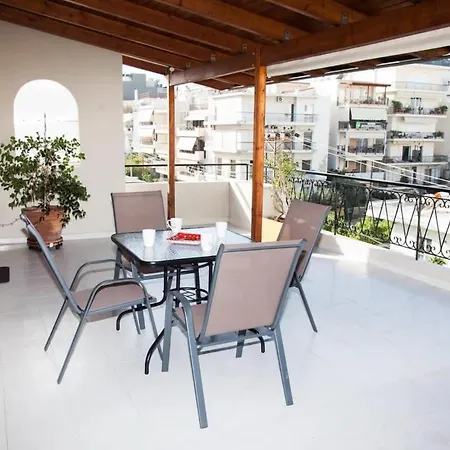 Apartment Modern In Heart Of Paleo Faliro!