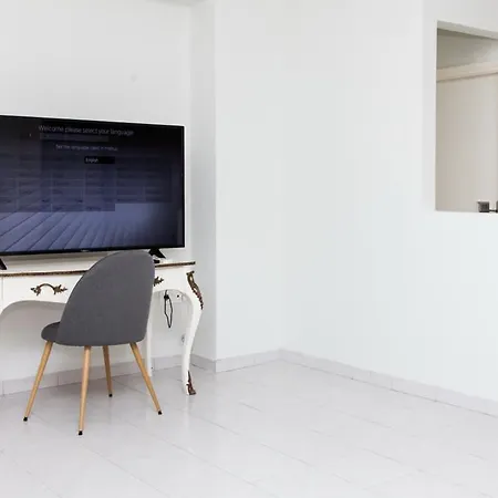 Apartment Modern In Heart Of Paleo Faliro! Athens