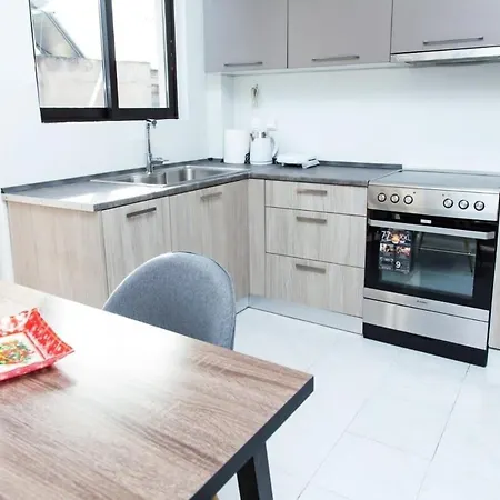 Modern In Heart Of Paleo Faliro! Apartment