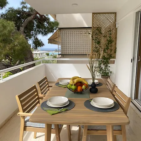 Vouliagmeni Seaside Luxury *