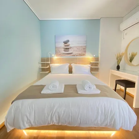 Vouliagmeni Seaside Luxury * Athens