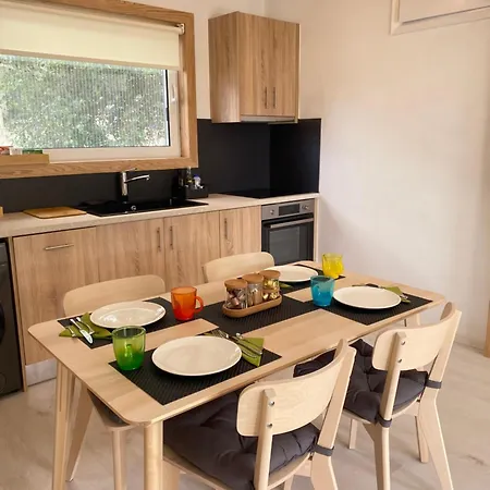 Vouliagmeni Seaside Luxury * Athens