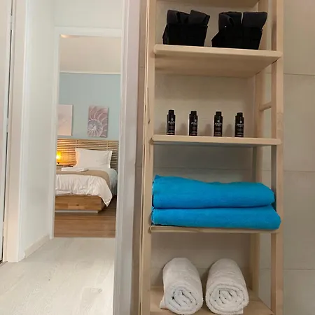 Vouliagmeni Seaside Luxury * Athens
