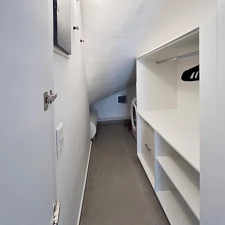 Apartment Flisvos *